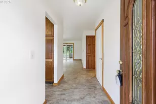 1920 NE View Ct, Gresham, OR 97030 - Photo 7