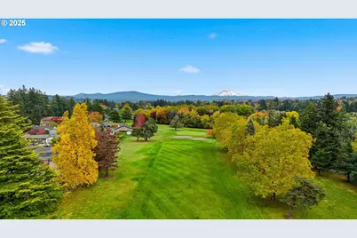 1920 NE View Ct, Gresham, OR 97030 - Photo 5