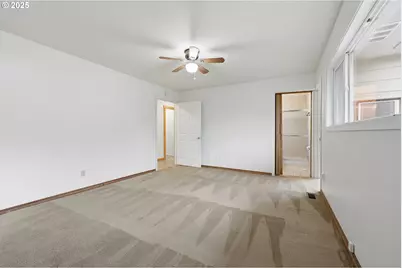 1920 NE View Ct, Gresham, OR 97030 - Photo 27