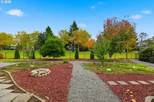 1920 NE View Ct, Gresham, OR 97030 - Photo 3