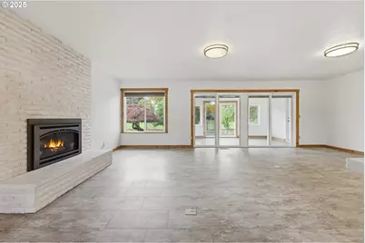 1920 NE View Ct, Gresham, OR 97030 - Photo 11