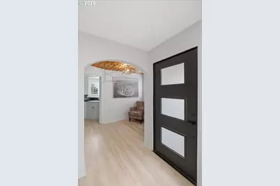 410 N 1st Ave, Stayton, OR 97383 - Photo 13