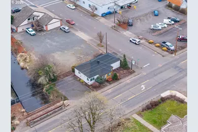 410 N 1st Ave, Stayton, OR 97383 - Photo 11