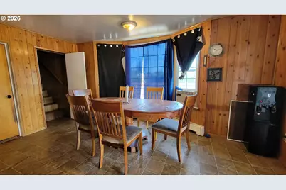 2410 Porter St, Lebanon, OR 97355 - Photo 5