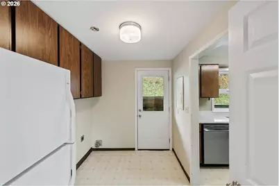 2912 Stanton Ave, North Bend, OR 97459 - Photo 17