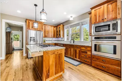 8250 SW Indigo Ter, Beaverton, OR 97007 - Photo 15