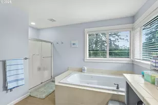 7281 NE Rockridge Pl, Hillsboro, OR 97124 - Photo 33