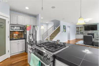 7281 NE Rockridge Pl, Hillsboro, OR 97124 - Photo 19