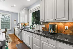 7281 NE Rockridge Pl, Hillsboro, OR 97124 - Photo 21