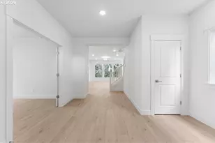 869 Butte Dr, Forest Grove, OR 97116 - Photo 3