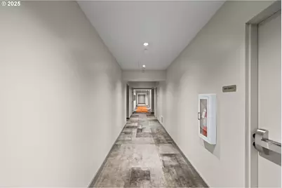 841 S Gaines St #714, Portland, OR 97239 - Photo 11