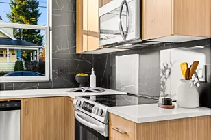 2936 NE 62nd Ave, Portland, OR 97213 - Photo 5