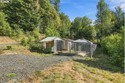 95220 Sitkum Ln, Myrtle Point, OR 97458 - Photo 15