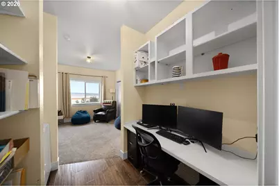 8933 NW Elizabeth Way, Prineville, OR 97754 - Photo 17