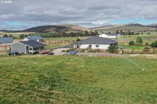 8933 NW Elizabeth Way, Prineville, OR 97754 - Photo 25