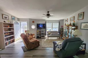 3025 Hollyridge Loop NE, Salem, OR 97305 - Photo 7