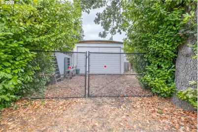 55 Q St, Cottage Grove, OR 97424 - Photo 29