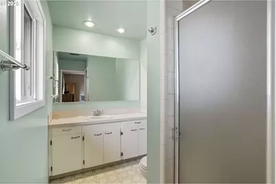 15909 NE Morris St, Portland, OR 97230 - Photo 11