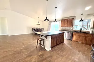 477 Palisade Dr, Roseburg, OR 97471 - Photo 15