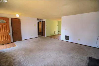 1873 NE 10th Ave, Hillsboro, OR 97124 - Photo 5