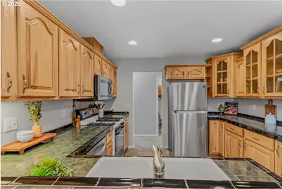 14223 NW 28th Pl, Vancouver, WA 98685 - Photo 9