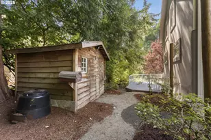 1604 Country Club Rd, Lake Oswego, OR 97034 - Photo 41