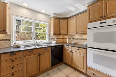 1604 Country Club Rd, Lake Oswego, OR 97034 - Photo 17