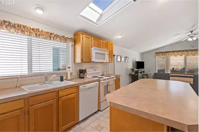 275 Littlebrook Ln, Roseburg, OR 97471 - Photo 9