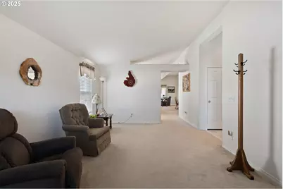 275 Littlebrook Ln, Roseburg, OR 97471 - Photo 5