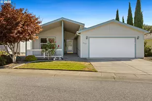 275 Littlebrook Ln, Roseburg, OR 97471 - Photo 1