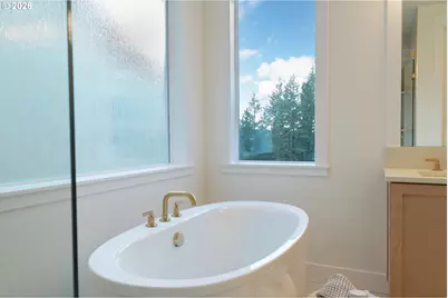 22990 Bland Cir, West Linn, OR 97068 - Photo 25