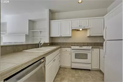 17212 SW Pleasanton Ln, Beaverton, OR 97003 - Photo 13