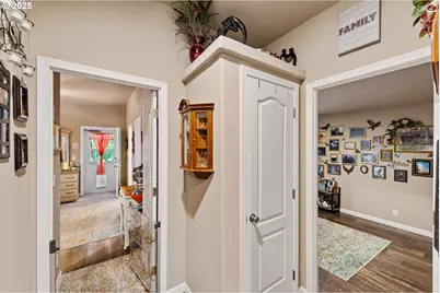 1060 Cedar Loop, Lakeside, OR 97449 - Photo 21