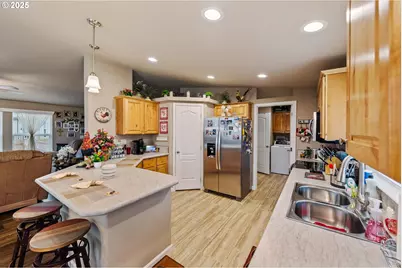 1060 Cedar Loop, Lakeside, OR 97449 - Photo 5