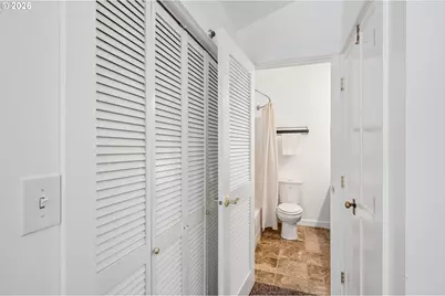 3530 SW Falcon St, Portland, OR 97219 - Photo 21