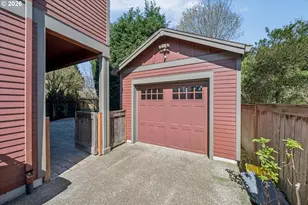 1647 SE Spokane St, Portland, OR 97202 - Photo 43