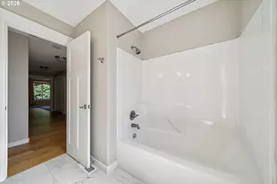 1647 SE Spokane St, Portland, OR 97202 - Photo 33