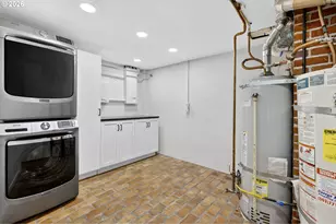 782 NW Powhatan Terrace, Portland, OR 97210 - Photo 35