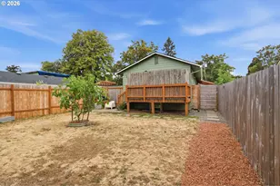 6231 NE Going St, Portland, OR 97218 - Photo 23