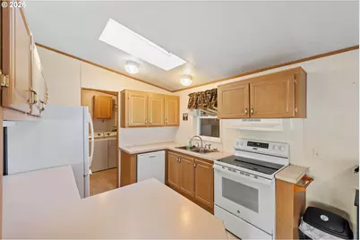 535 Shorepines Ave, Coos Bay, OR 97420 - Photo 13