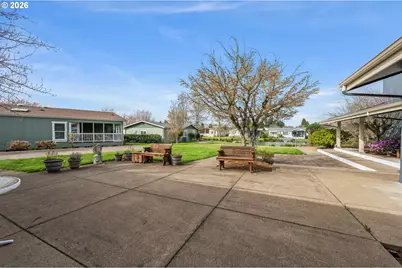 4055 Royal Ave #30, Eugene, OR 97402 - Photo 47