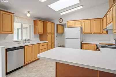 4055 Royal Ave #30, Eugene, OR 97402 - Photo 11