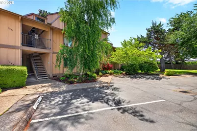 1246 NE 27th St #24, McMinnville, OR 97128 - Photo 3