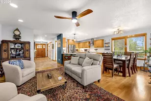 1261 SW Binford Lake Pkwy, Gresham, OR 97080 - Photo 5