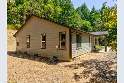 5655 Highway 138, Oakland, OR 97462 - Photo 45