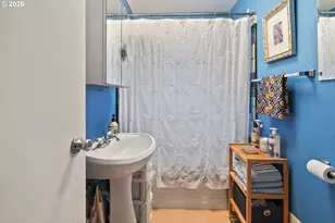 1523 NE Dekum St, Portland, OR 97211 - Photo 15