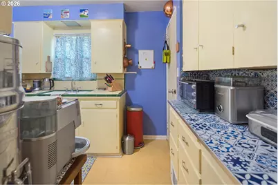 1523 NE Dekum St, Portland, OR 97211 - Photo 13