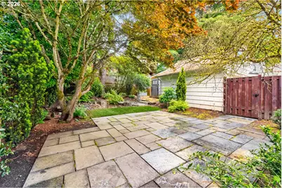3325 NE Siskiyou St, Portland, OR 97212 - Photo 31