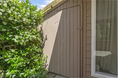 16552 SW Henderson Ct, Beaverton, OR 97007 - Photo 23
