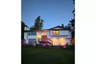 759 S 71st St, Springfield, OR 97478 - Photo 1
